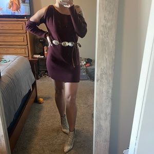 Off the shoulder open sleeve dress